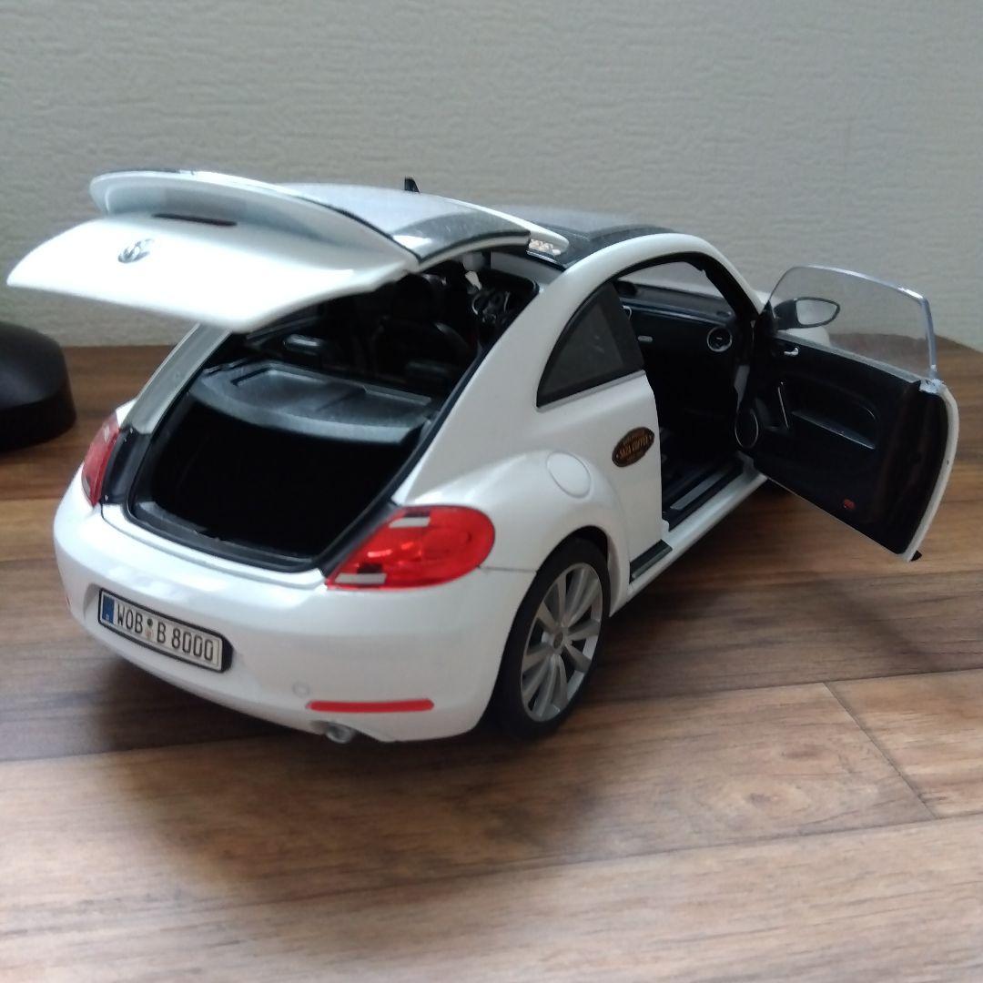 フォルクスワーゲン ザ・ビートル ミニカー 1/18 - メルカリ