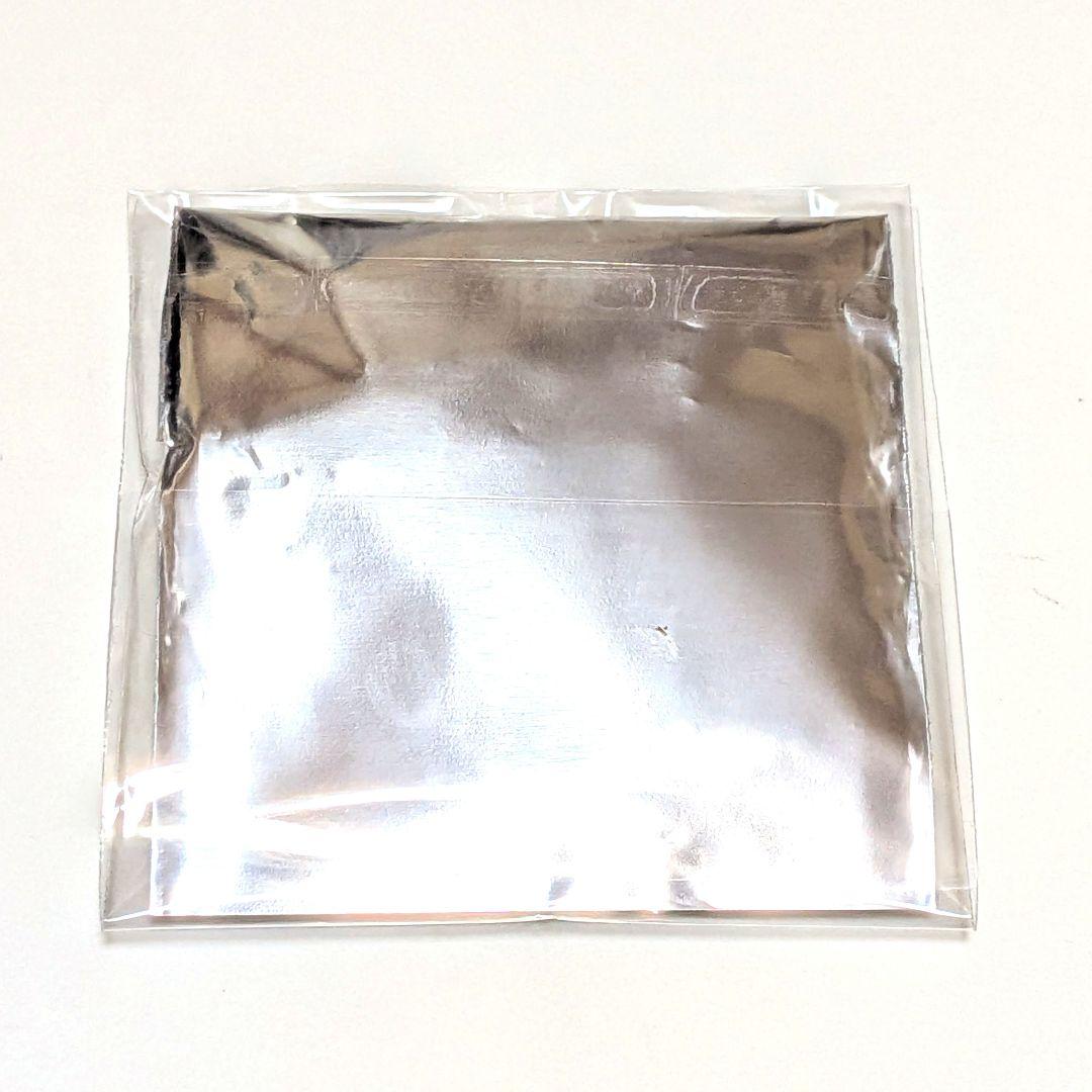 新品】忍たま乱太郎 アニメイトカフェ 梅雨の日 グリッター缶バッジ