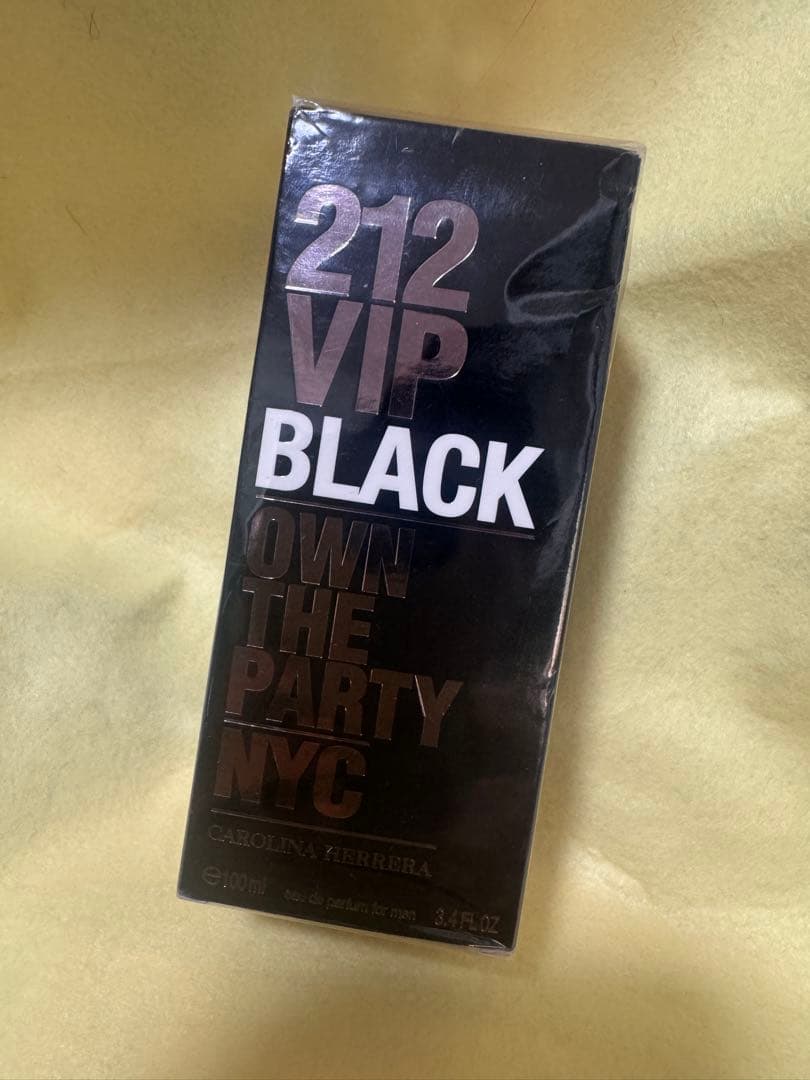 212 VIP BLACK 100ml 男性用香水