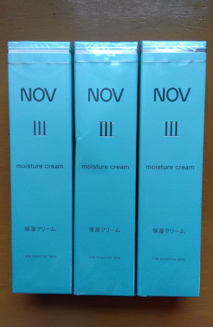 ノブⅢ　NOVⅢ　モイスチャークリーム　３本