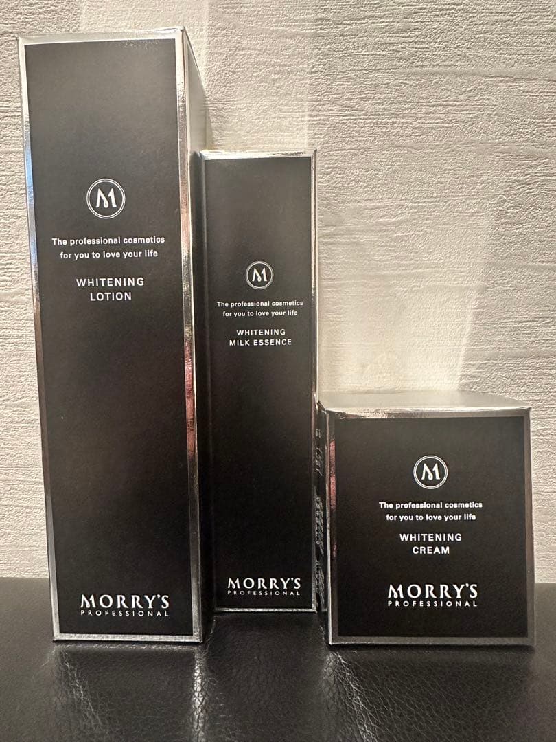 モリーズプロフェッショナル　美白ローション・ミルクエッセンス・クリームセット