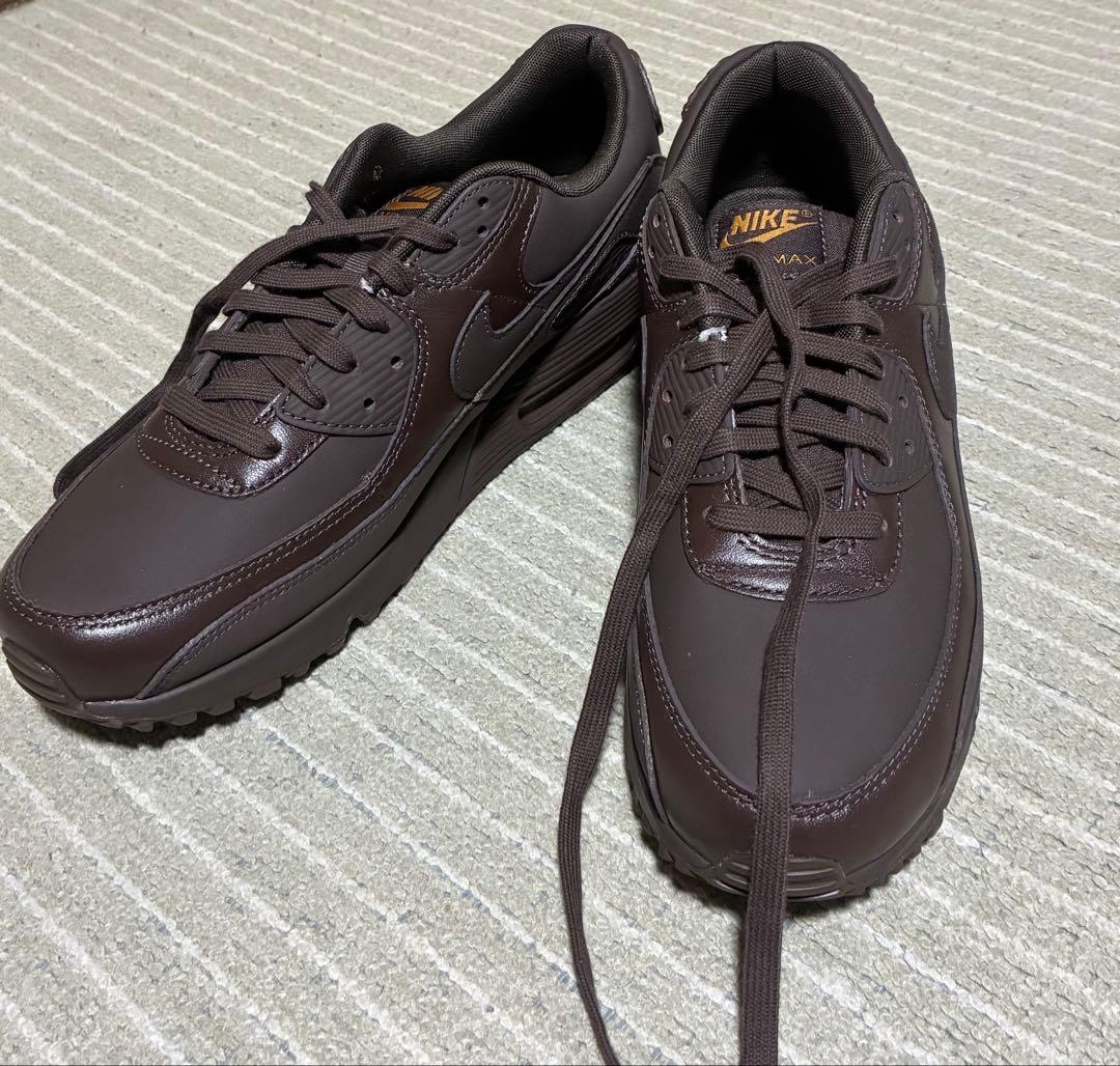 Nike Air Max 90 エッセンシャル　ブラウン