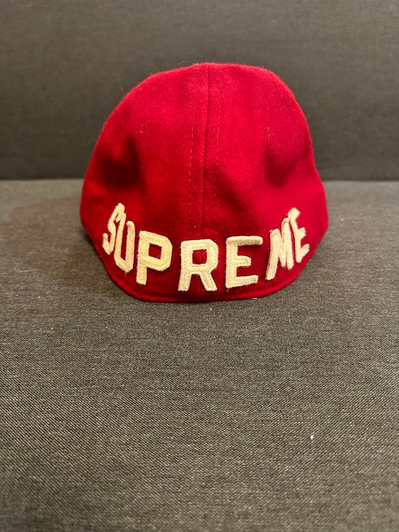 supreme 赤 ウール ベースボールキャップ タグ付き 7 1/4 - メルカリ