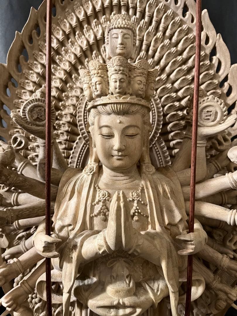 大迫力　高80cm　井波彫刻　仏教工芸品　木彫仏像　千手観音菩薩立像