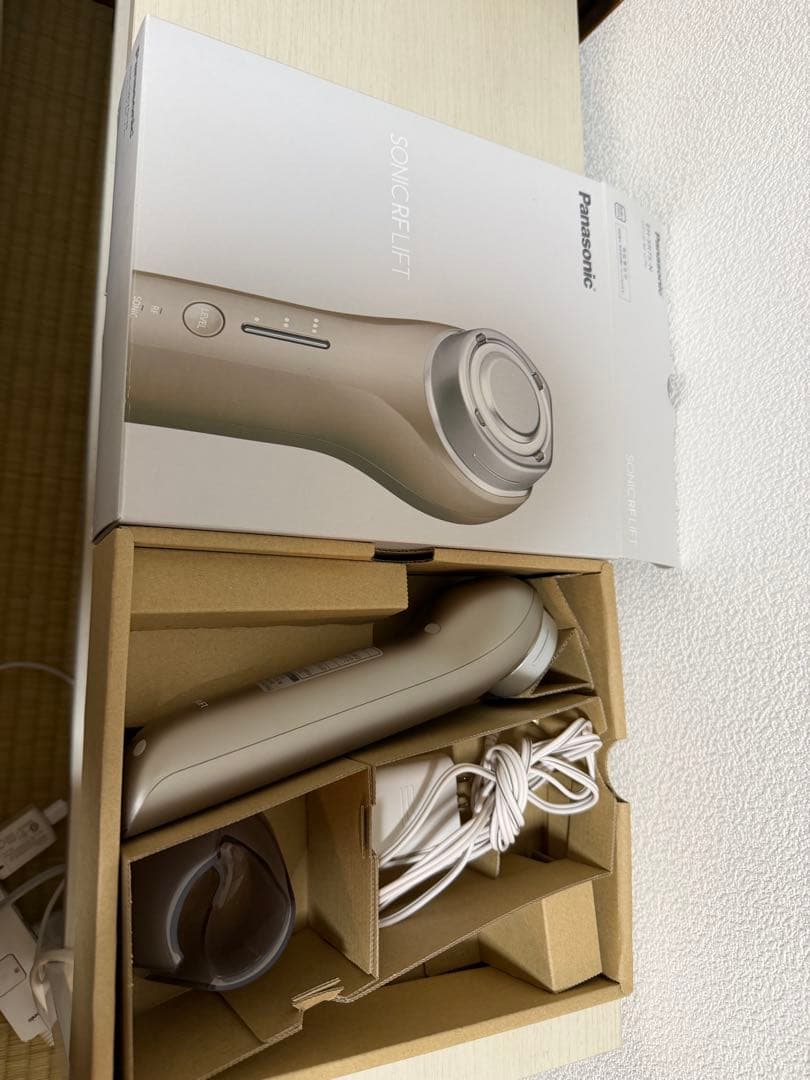 Panasonic Sonic RF Lift 美顔器