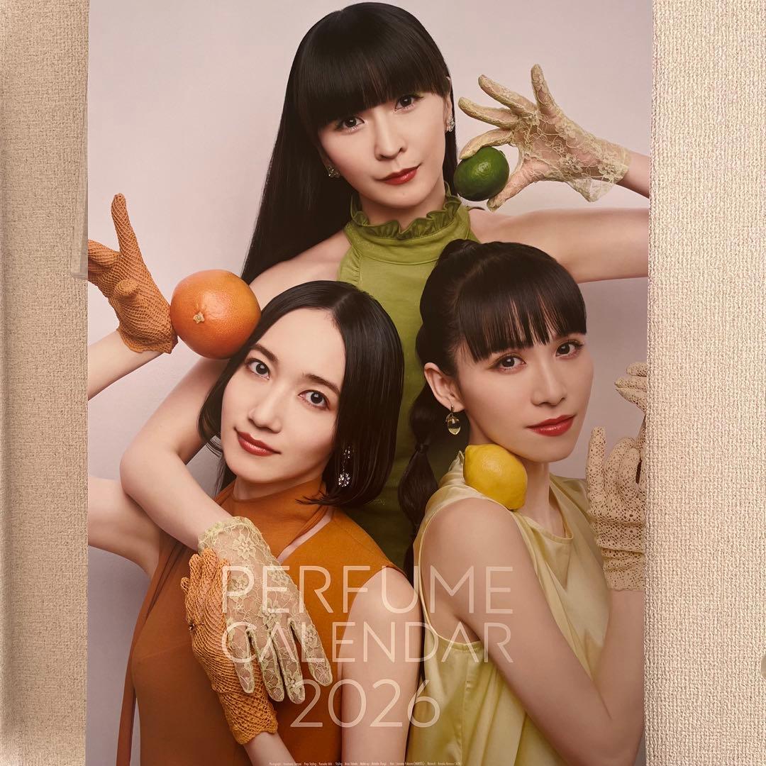 Perfume 2026 カレンダー　B2サイズ