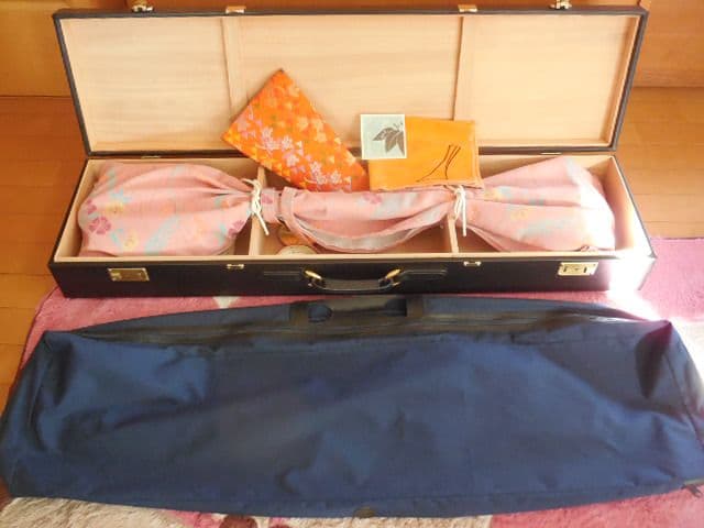 遺品整理 三味線 三絃 本体 地唄 バチ 紅木 あやすぎ胴 桐箱 フルセット