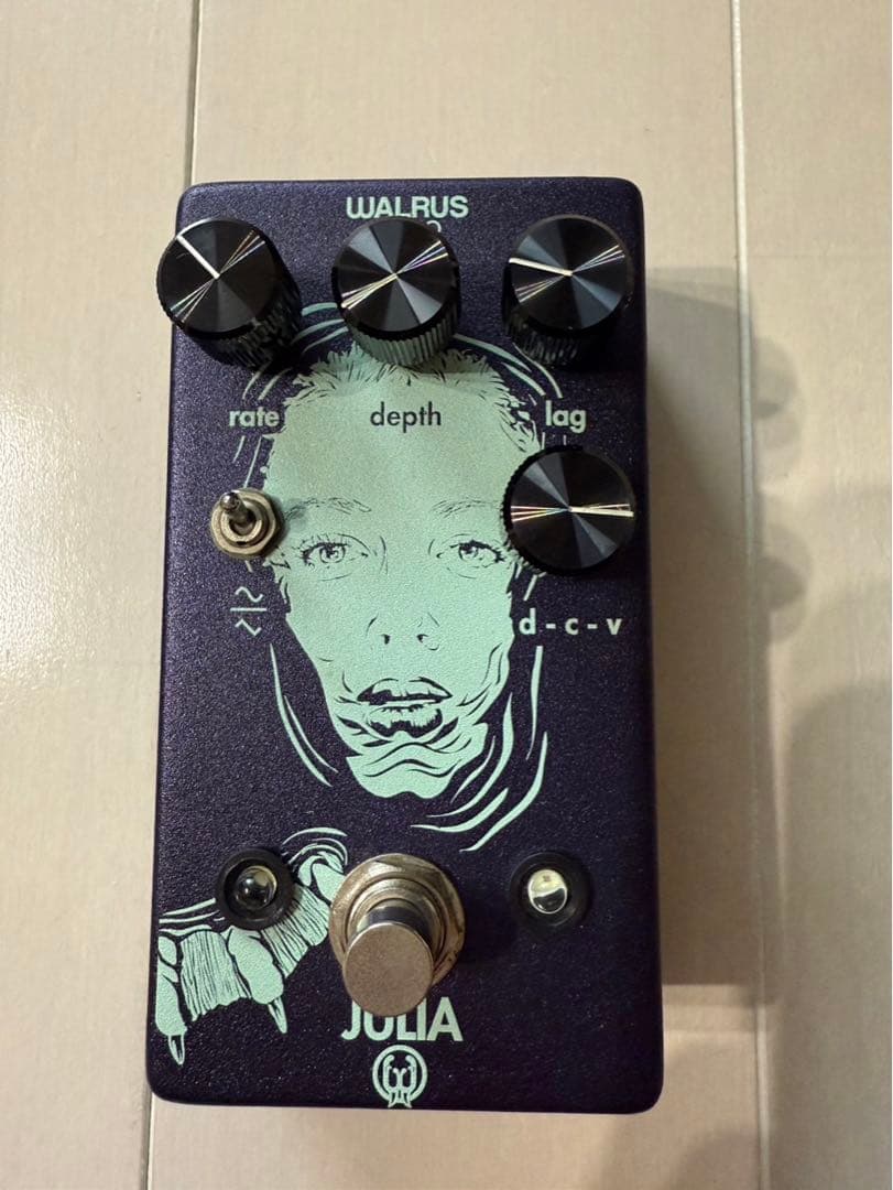 ギター Walrus Audio Julia V1