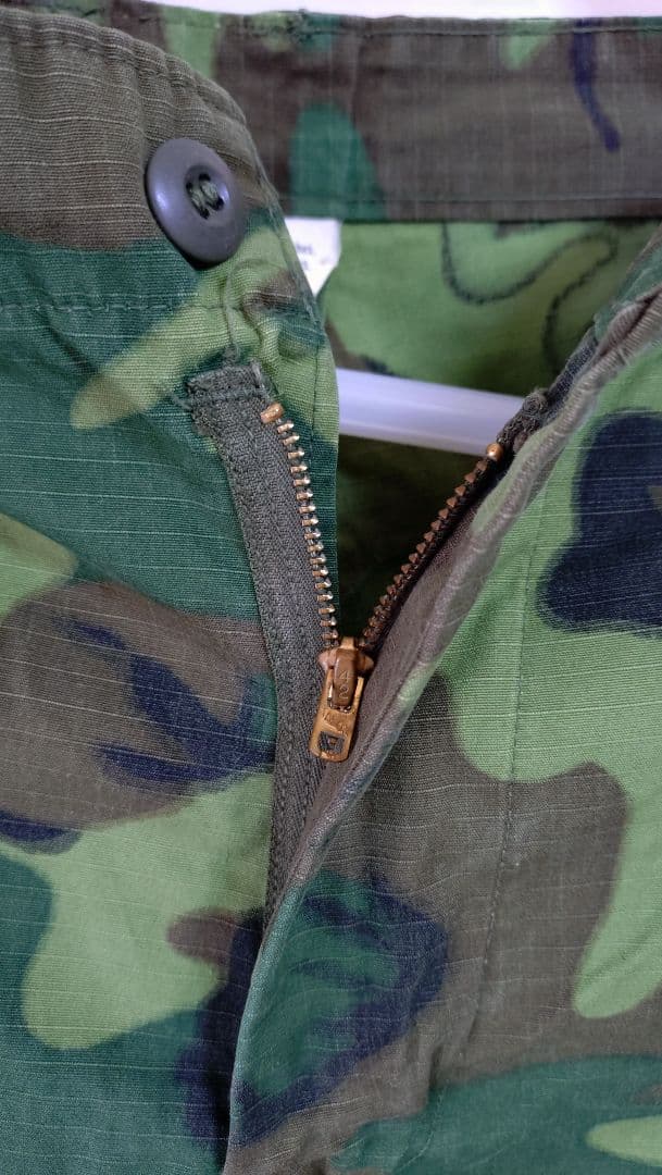 米軍 ベトナム戦争 ERDLグリーンリーフ迷彩パンツ サイズM-S - メルカリ