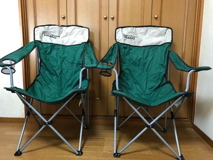 美品 ランドクルーザープラド 非売品 チェア2セット コールマン