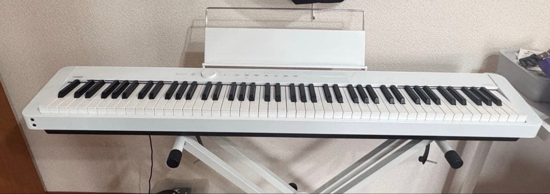 PX-S1000 WE CASIIO 電子ピアノ 台付き マジでスリム！ カシオ「PX-S1000」は机にスッキリ置きやすい88鍵電子