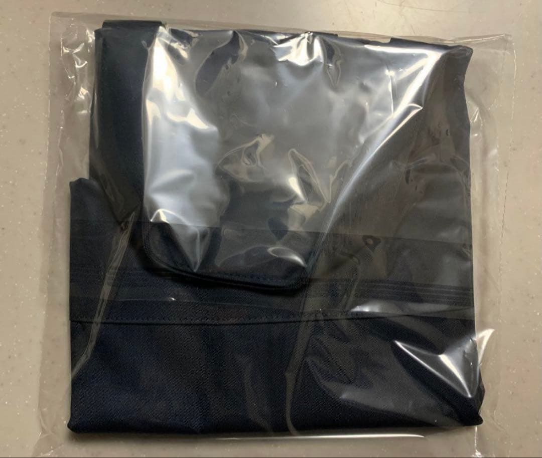 ♡新品未使用♡《ファミリア》おむつポーチ　赤系チェック　バッグ