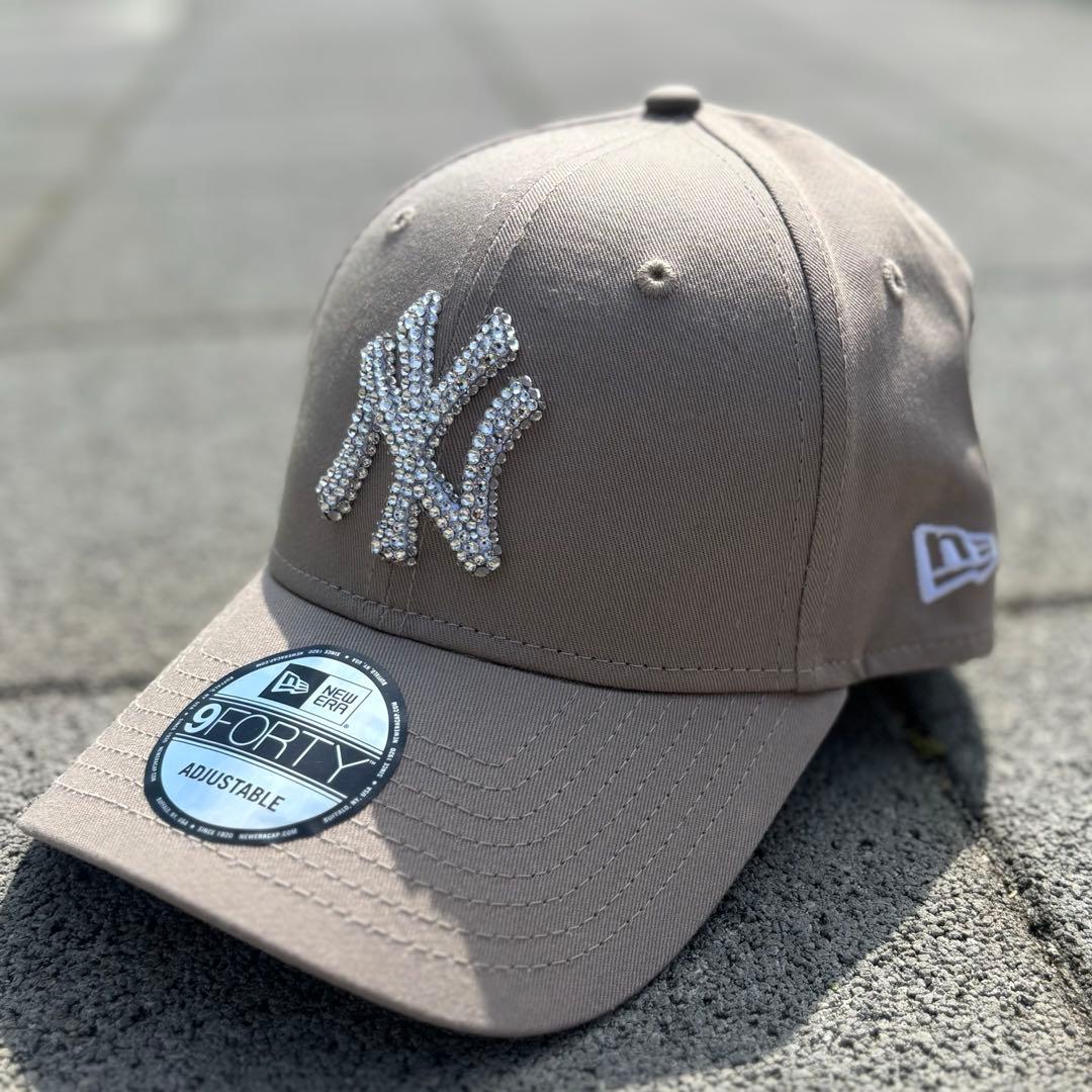 【セット割あり】NewEra ベージュキャップデコ9FORTYキラキラニューエラ