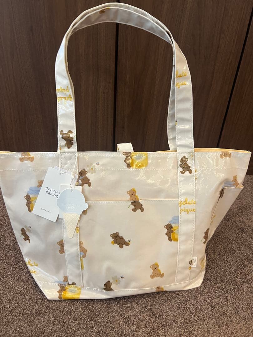 新品未使用タグ付き　ジェラートピケ　ハニーベア柄ママバッグ