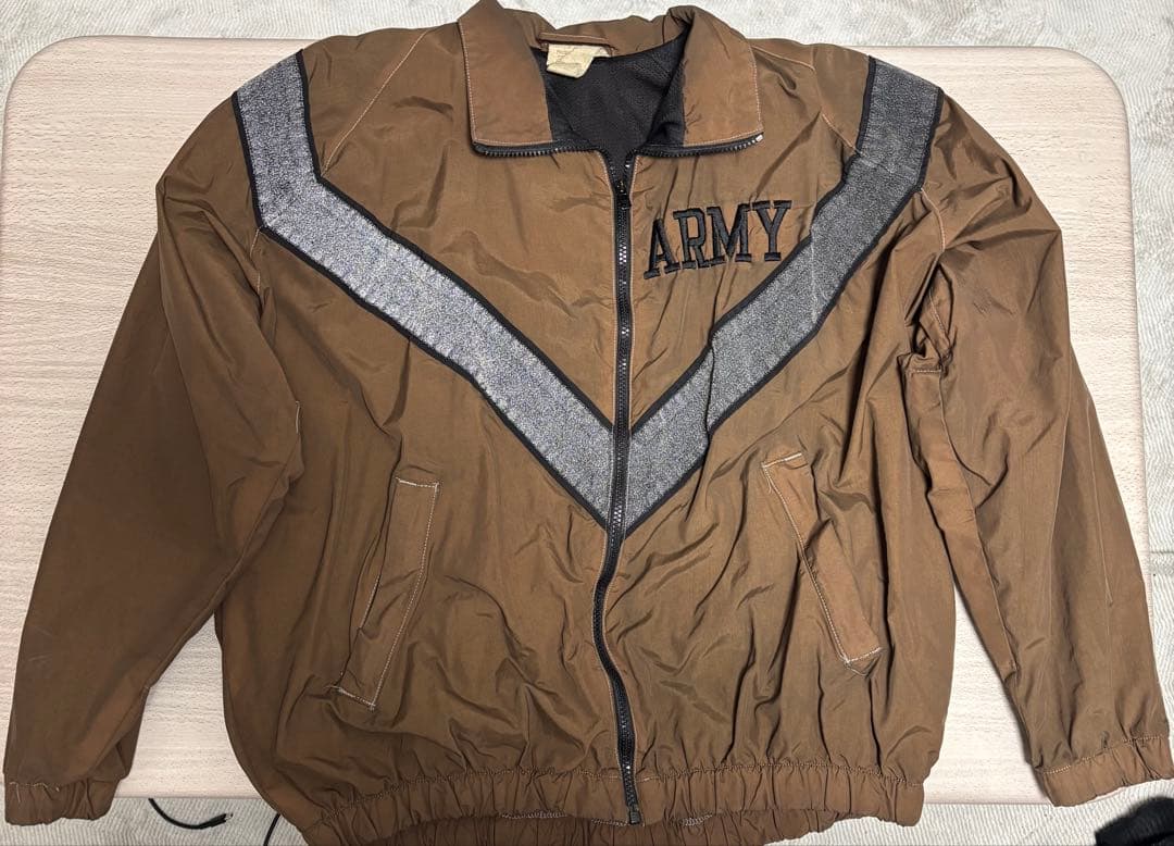 US ARMY IPFU トレーニングジャケット 後染め ブラウン M-R