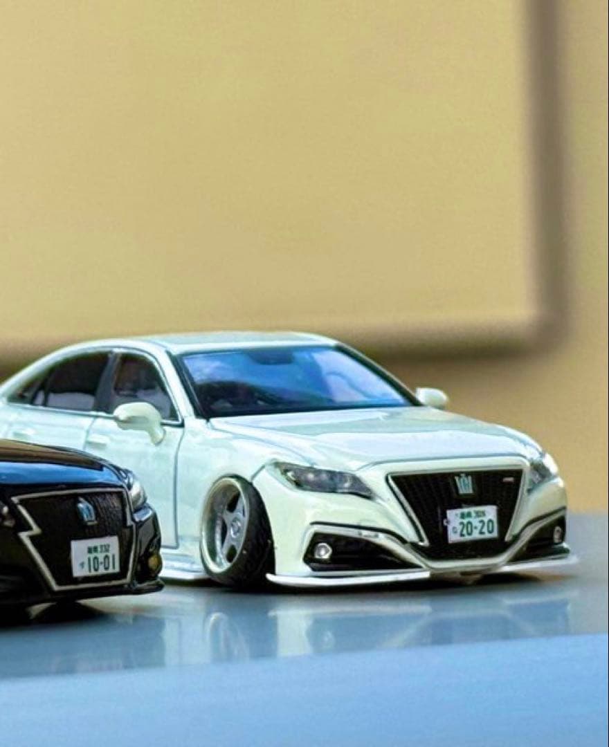 (最終価格)‼️ホビージャパン1/64 220系クラウン 希少ホワイト カスタム