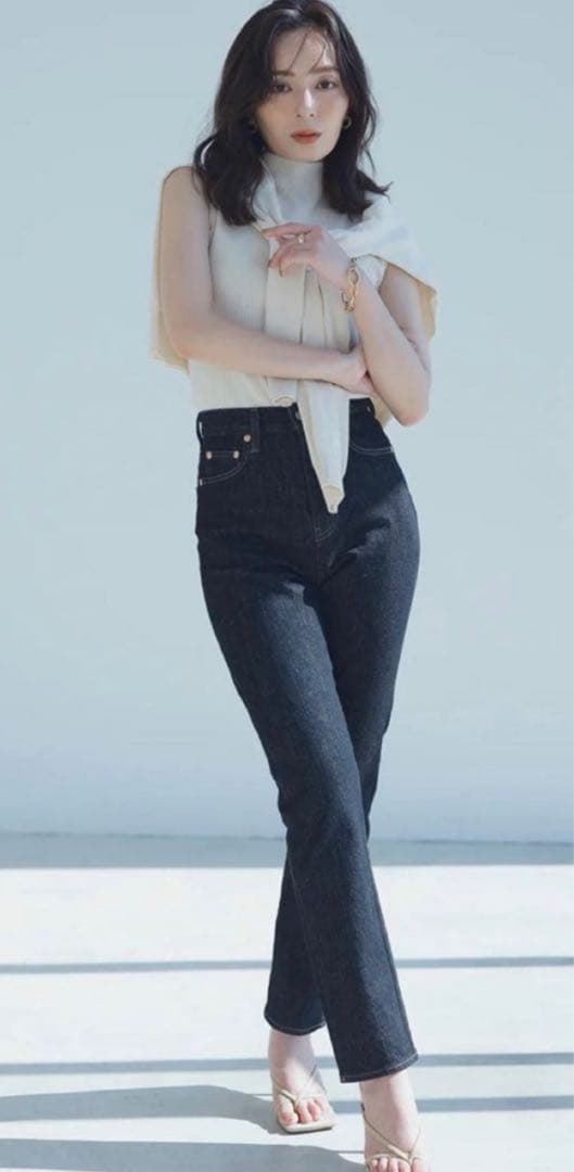 anuans スリムストレートデニム　サイズ1(S)