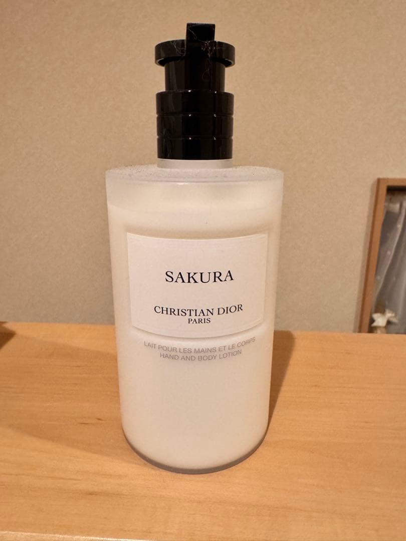 メゾンクリスチャンディオールSAKURA ハンド＆ボディローション