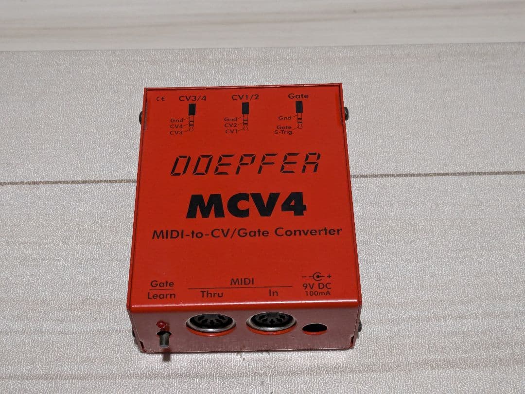 Doepfer MCV4 Midi to CV コンバーター