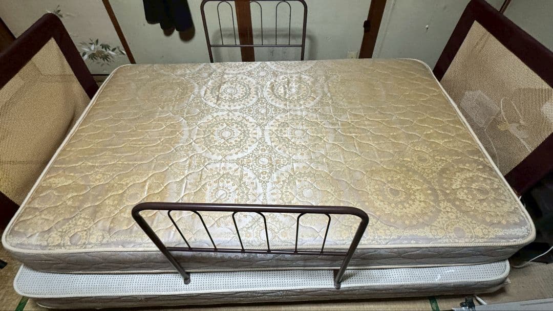 【お買得】４個セット、ベッドガード、転落防止、ハイタイプ、ベッド手すり ベッド 手すり 後付け 高齢者 立ち上がり補助 ベッドガード 取り付け