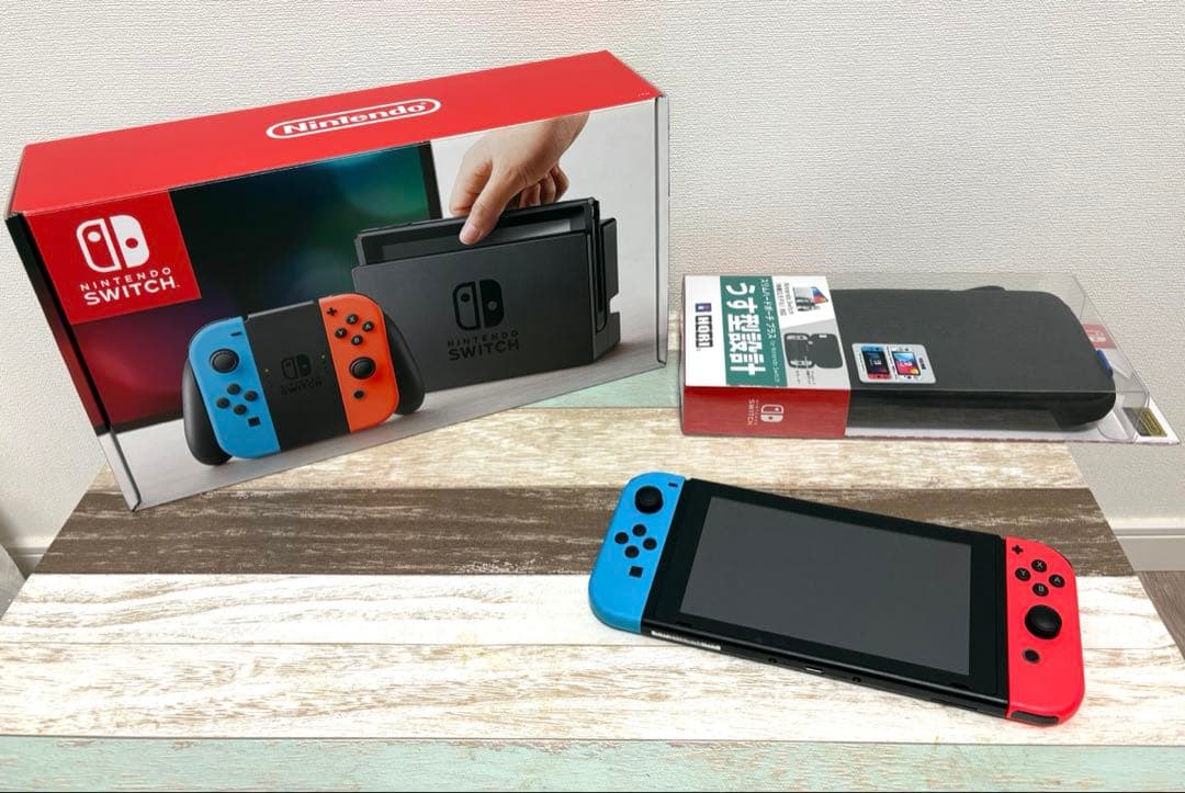 ニンテンドースイッチ本体＆HORIポーチセット