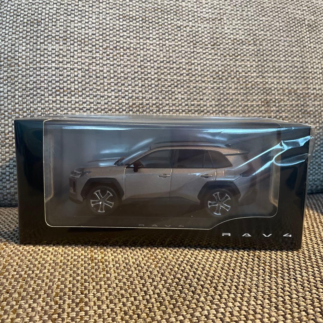 トヨタ　新型RAV4 ミニカー