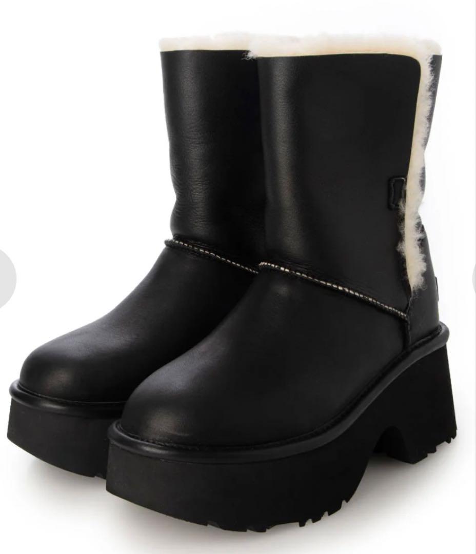 UGGアグ　ESMEE LEATHER BOOT ミディアムボアブーツ Amazon.com | UGG Women's Esmee Leather Boot Boot, Black, 8 | Ankle