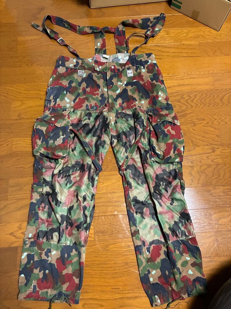 スイス軍迷彩オーバーオール 多ポケット