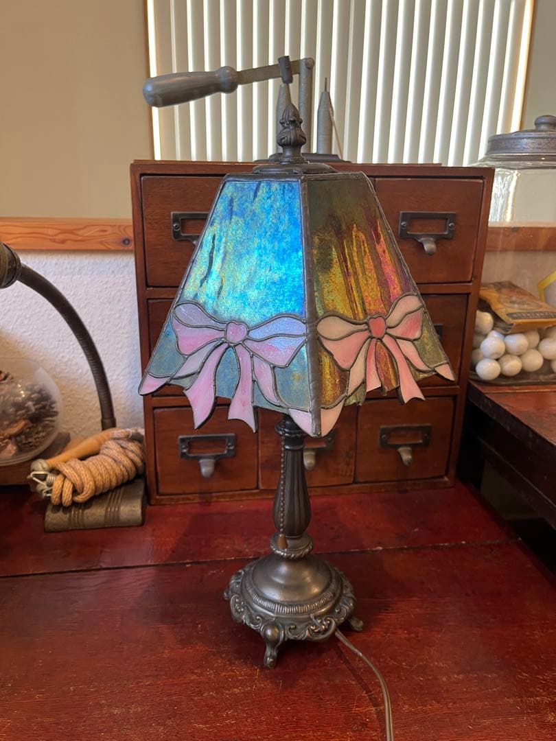 昭和レトロ＜PARAGON＞・ヴィンテージ　ステンドグラス卓上ランプ