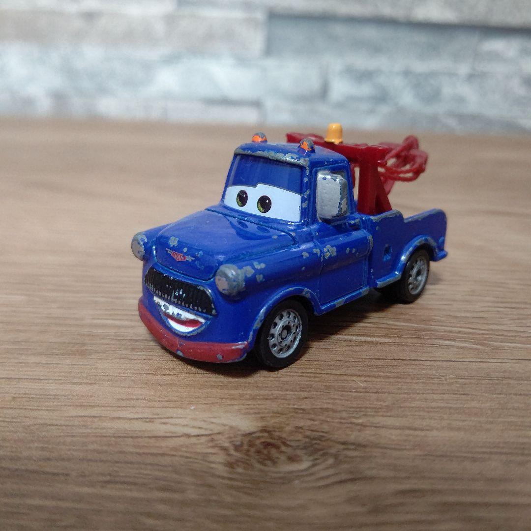 カーズ トミカ メーター イヴァンタイプ カーズ2 リア破損 中古 箱なし