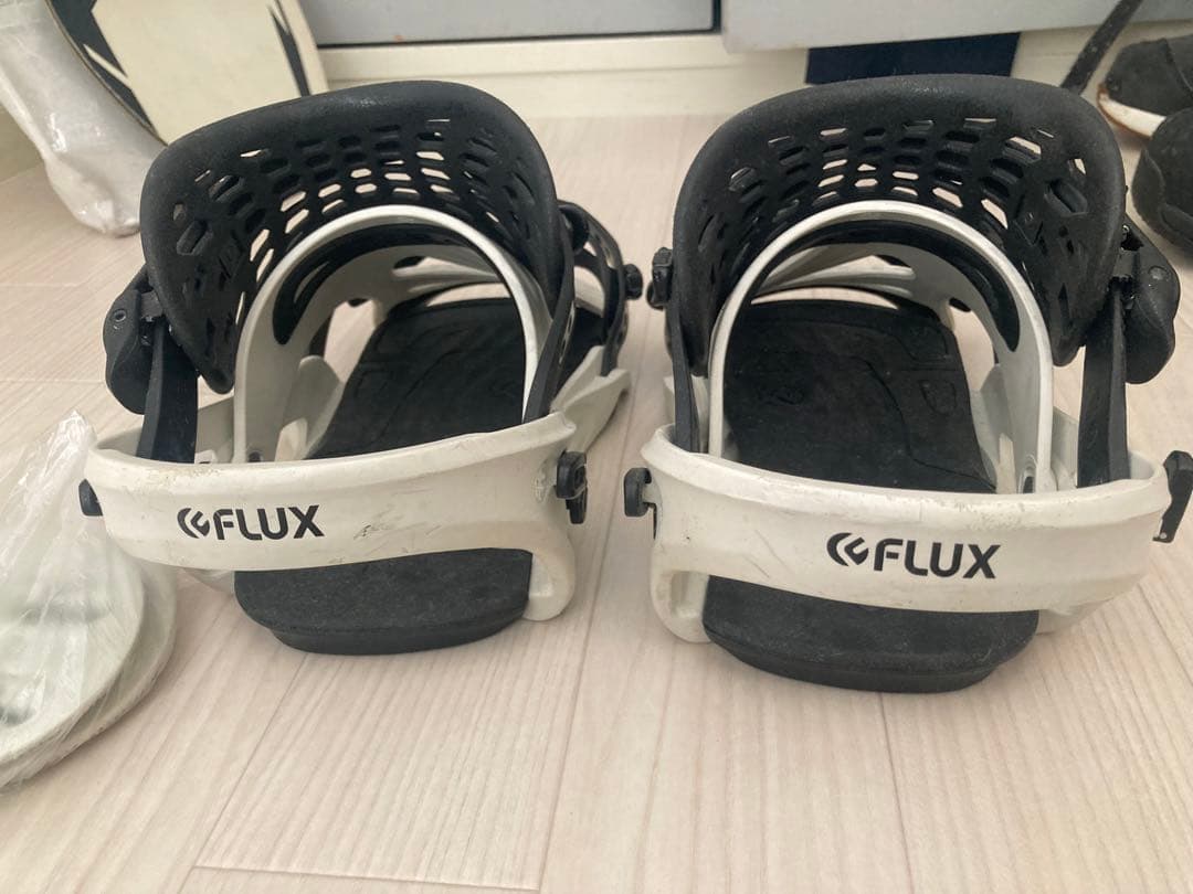 FLUX スノーボード ビンディング　Mサイズ　DS