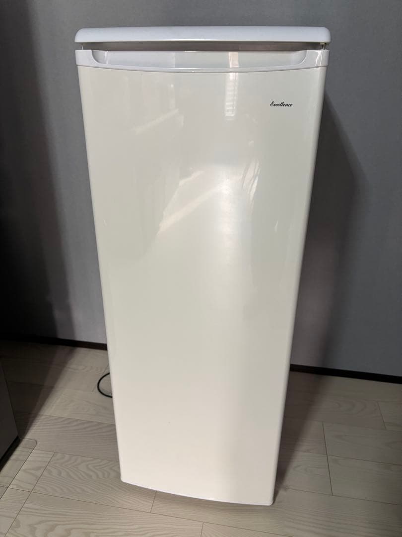 ホワイト 冷凍庫 114L 耐熱トップテーブル