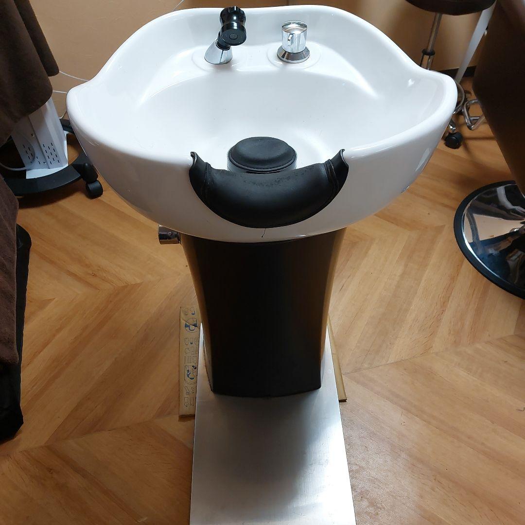 キ*ウ様 シャンプーユニット 美容室 ビューティーガレージルビノ シヤンプ台のみ