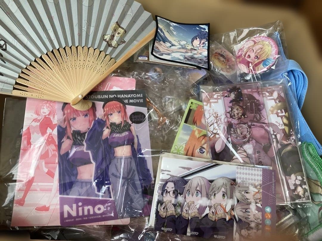 美少女系　漫画・アニメ雑貨　まとめ売り　110サイズ