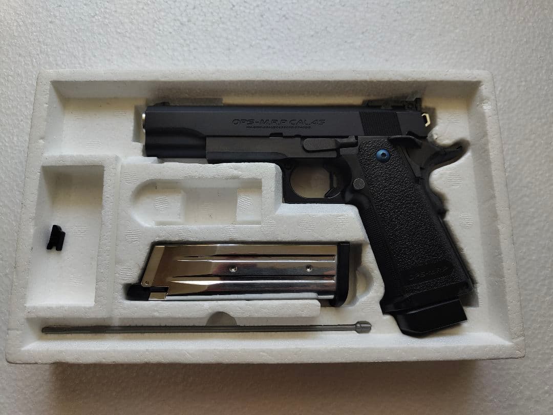 ハイキャパ 5.1r スペアマガジン付き ブラックモデル 14才以上