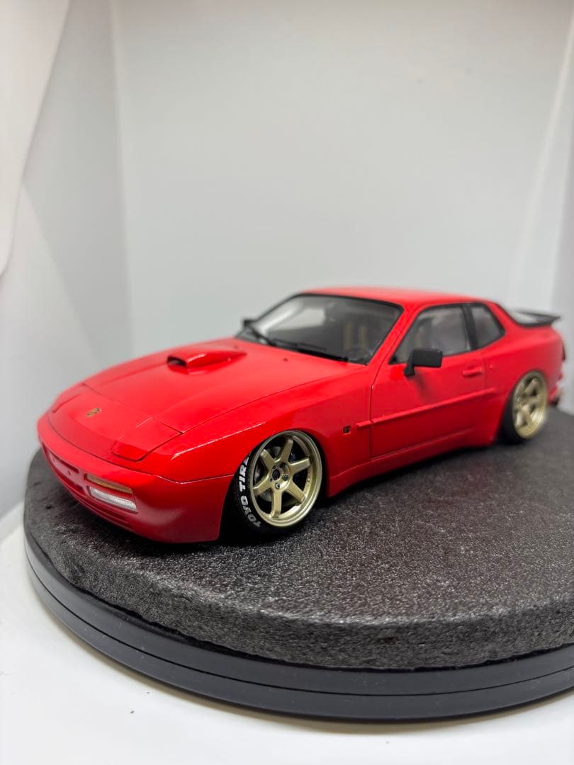 プラモデル完成品　ハセガワ　ポルシェ 944 ターボ　ストリート戻し　1/24