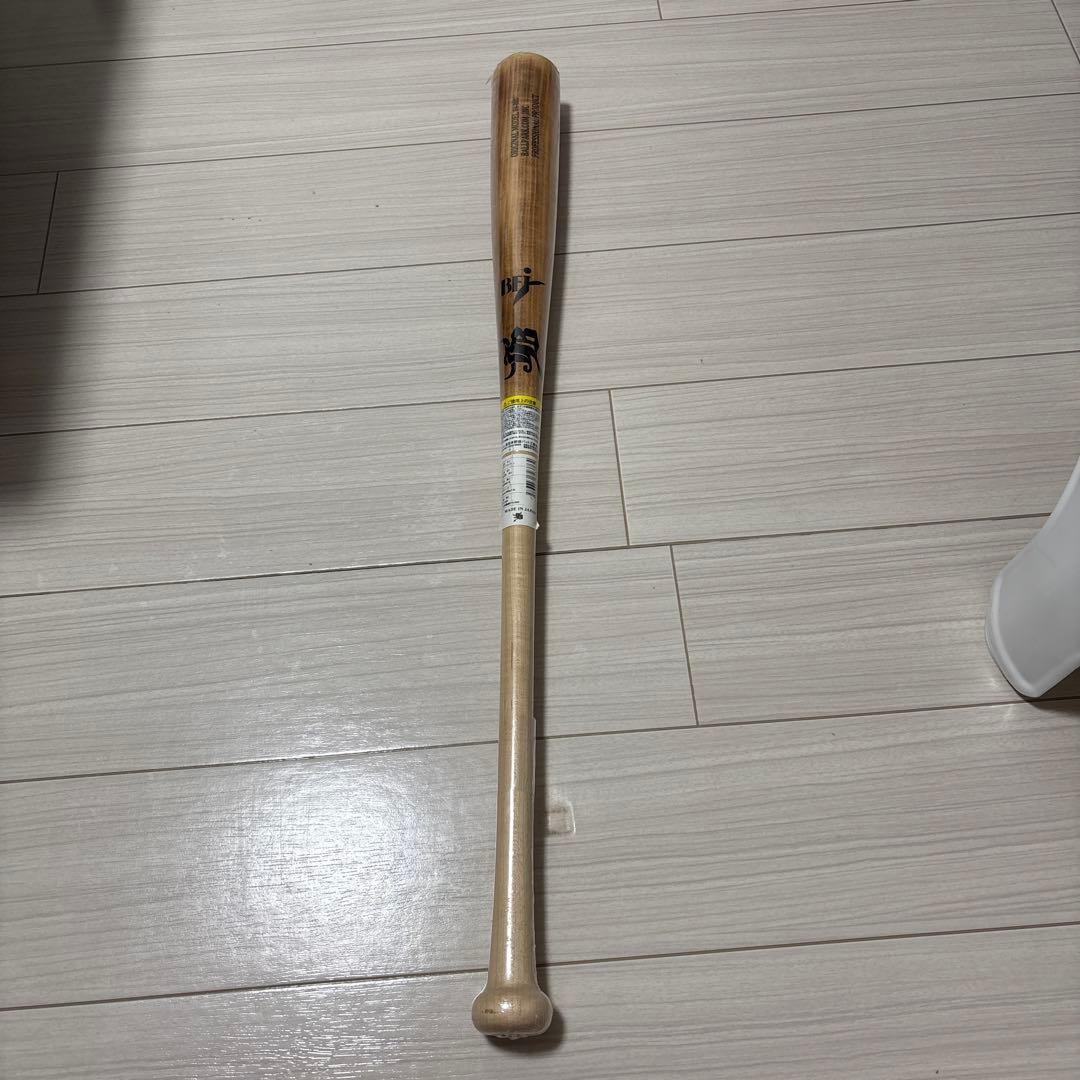 メイプルバット BPM008B-84 84cm 2025モデル】ウィルソンスタッフ 硬式 木製バット プロメープル 02T型