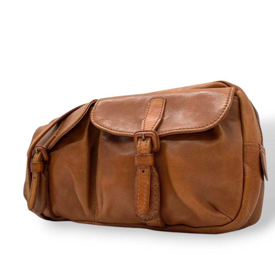 美品　ゲンテン　ボディバッグ　茶　ウエストポーチ　フラップ　レザー　s65