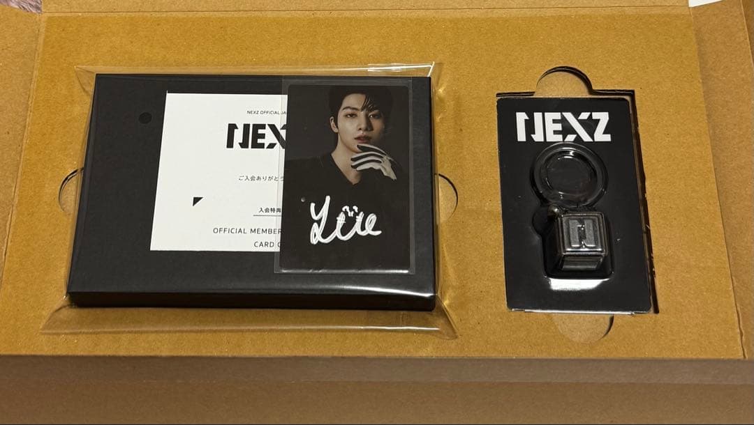NEXZ 早期ファンクラブ入会特典BOX ユウ 直筆サイン - メルカリ