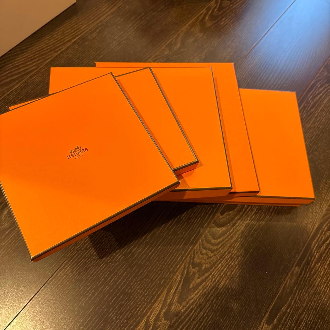 HERMES オレンジ ギフトボックス - メルカリ
