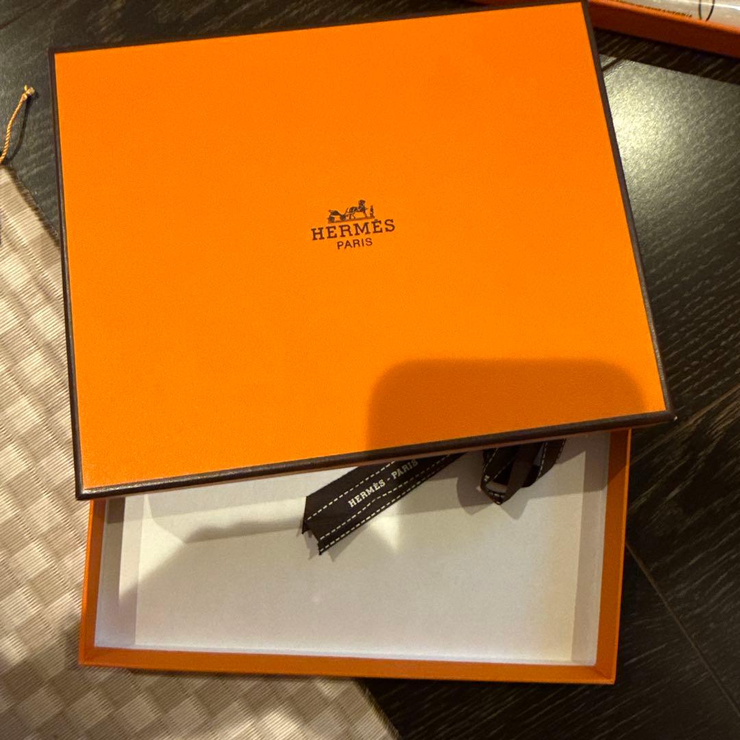 HERMES オレンジ ギフトボックス - メルカリ