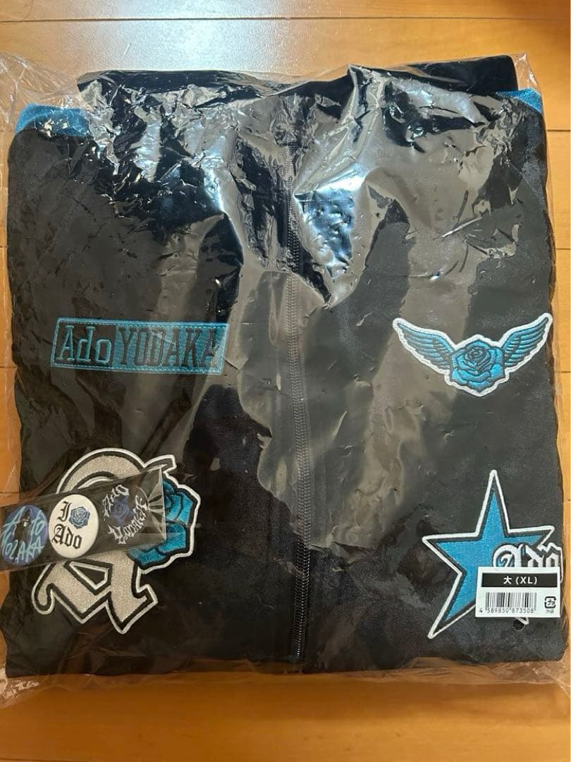 Ado よだか ファッショナブル トラックジャケット XL 大 缶バッジ付