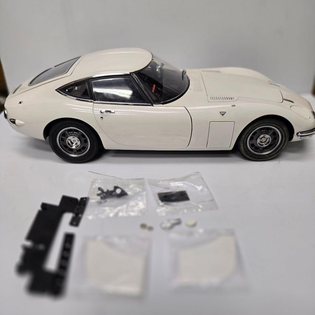 デアゴスティーニ トヨタ2000GT 1/10 スケール 完成品 ジャンク扱い デアゴスティーニ トヨタ2000GT 1/10 スケール 完成品 ジャンク扱い