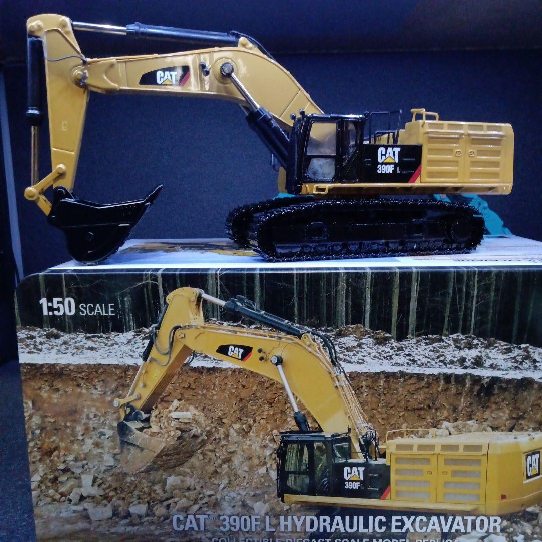 CAT 390FL ダイキャストスケールモデル 1:50 Amazon.com: Caterpillar 85547 Diecast Model, 1: 50 Scaled Model