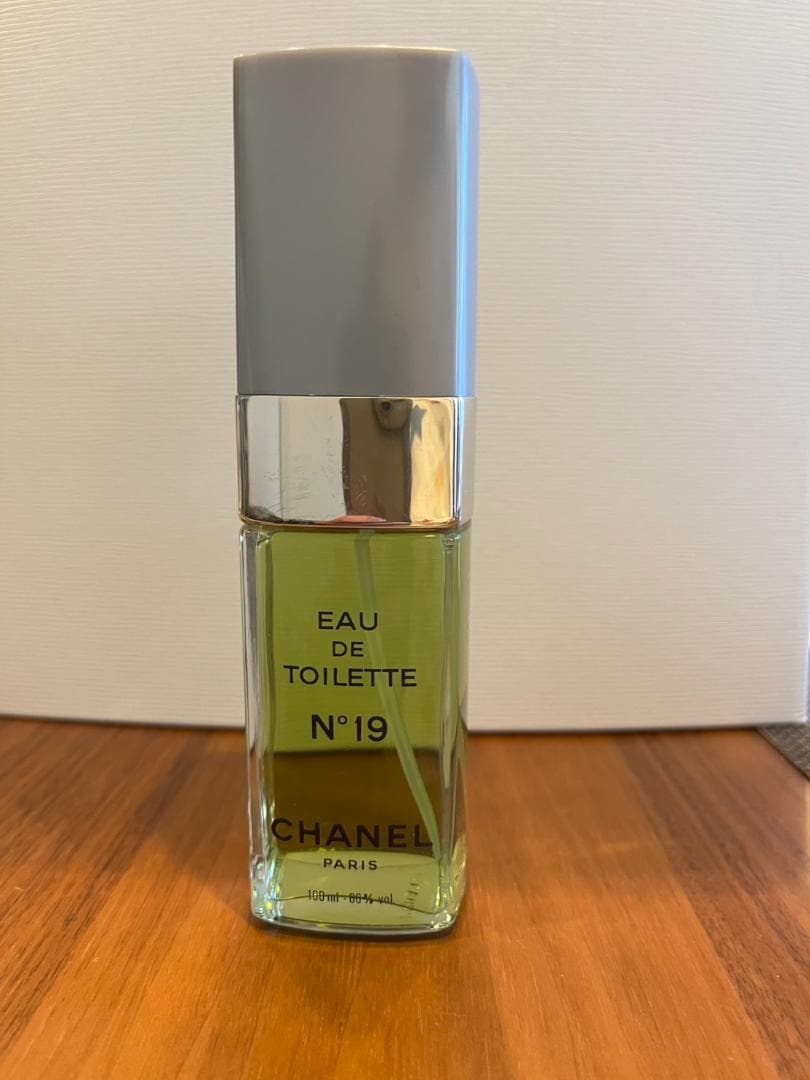 シャネル No19 オードトワレ 新品