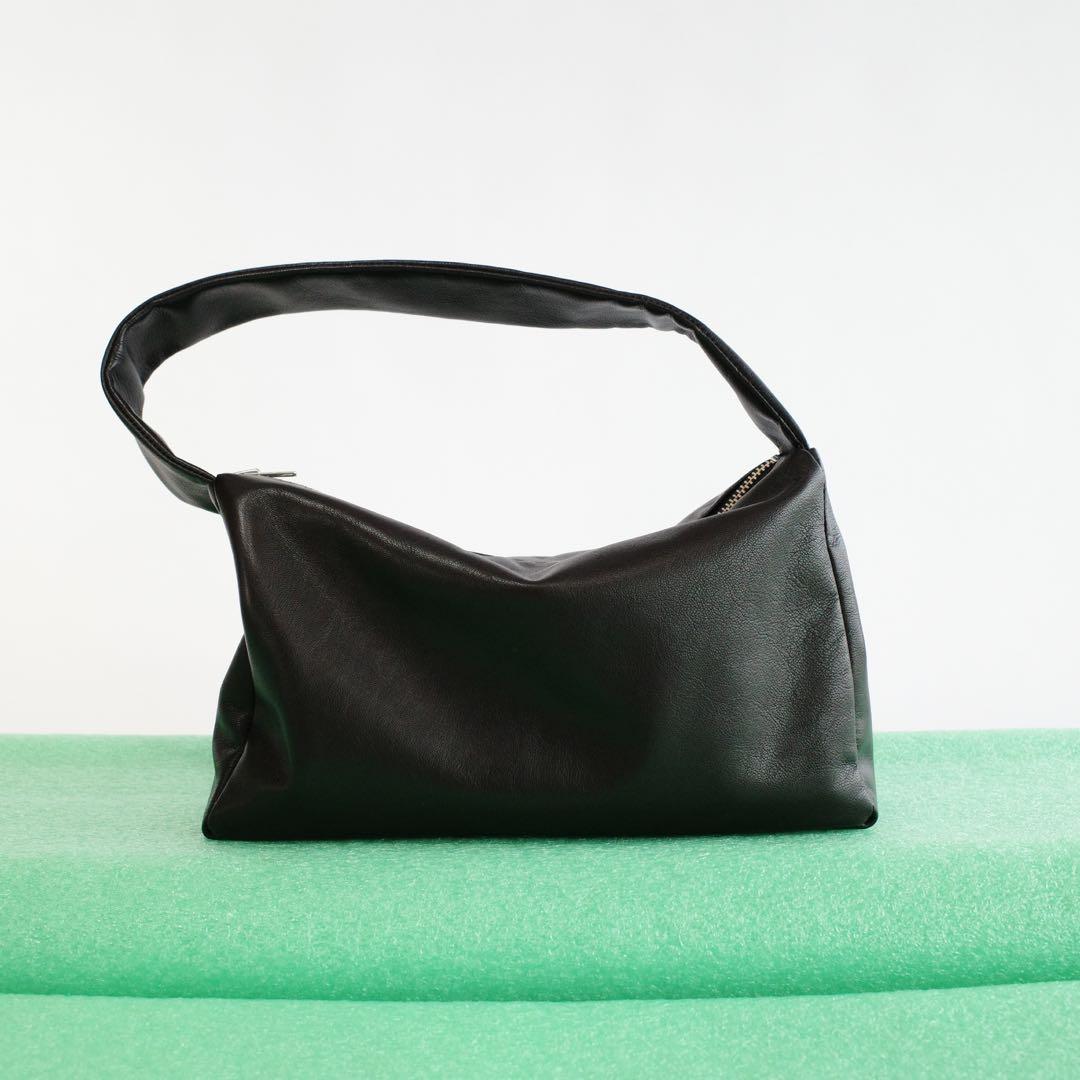 KEESE レザー トートバッグ Mサイズ レディース ブラック 黒 ショルダー