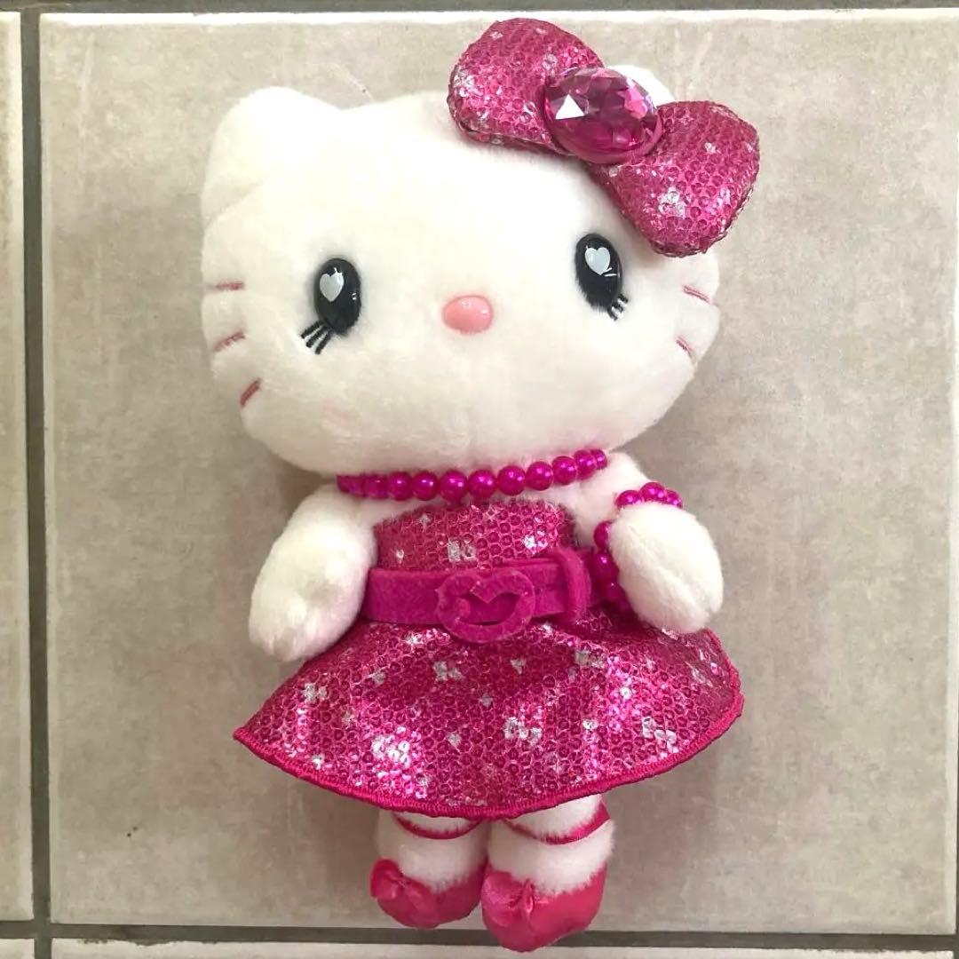 USJで買ったキティぬいぐるみ 下まつ毛 - メルカリ