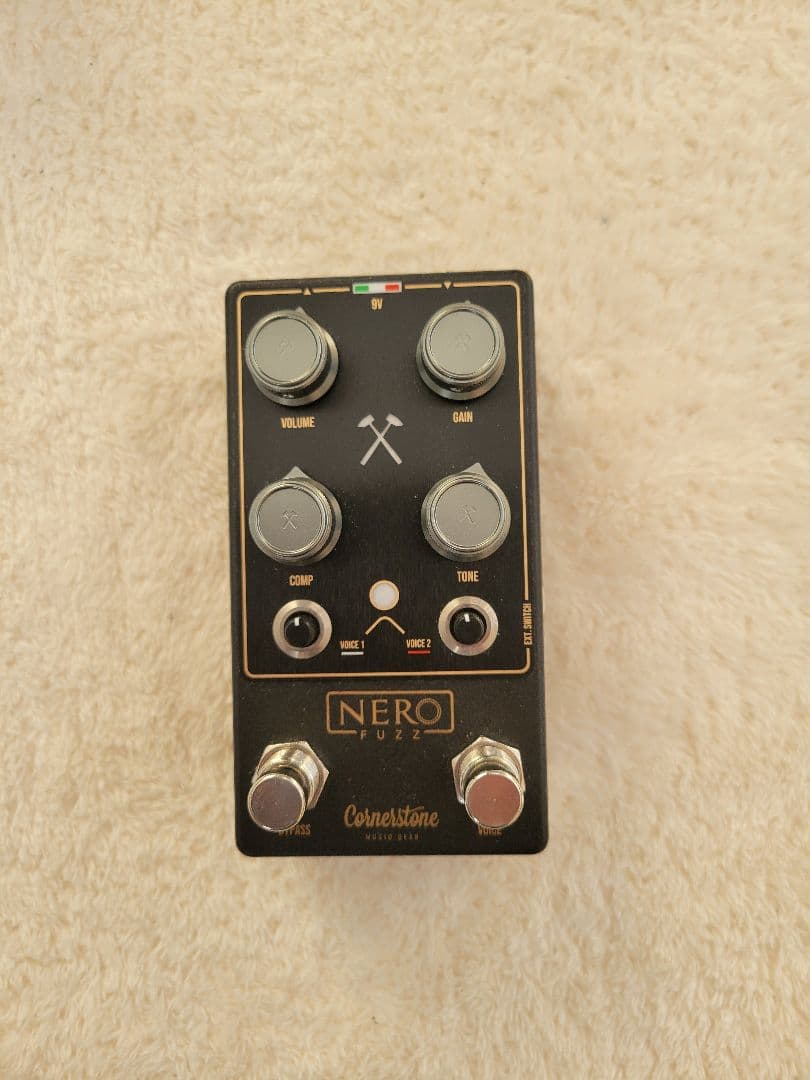 ギター Cornerstone NERO FUZZ