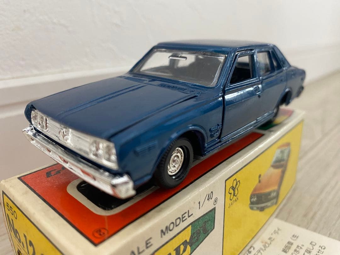 激レアカラー　NO.12-0167 ヨネザワ ダイヤペット ニッサン セドリック