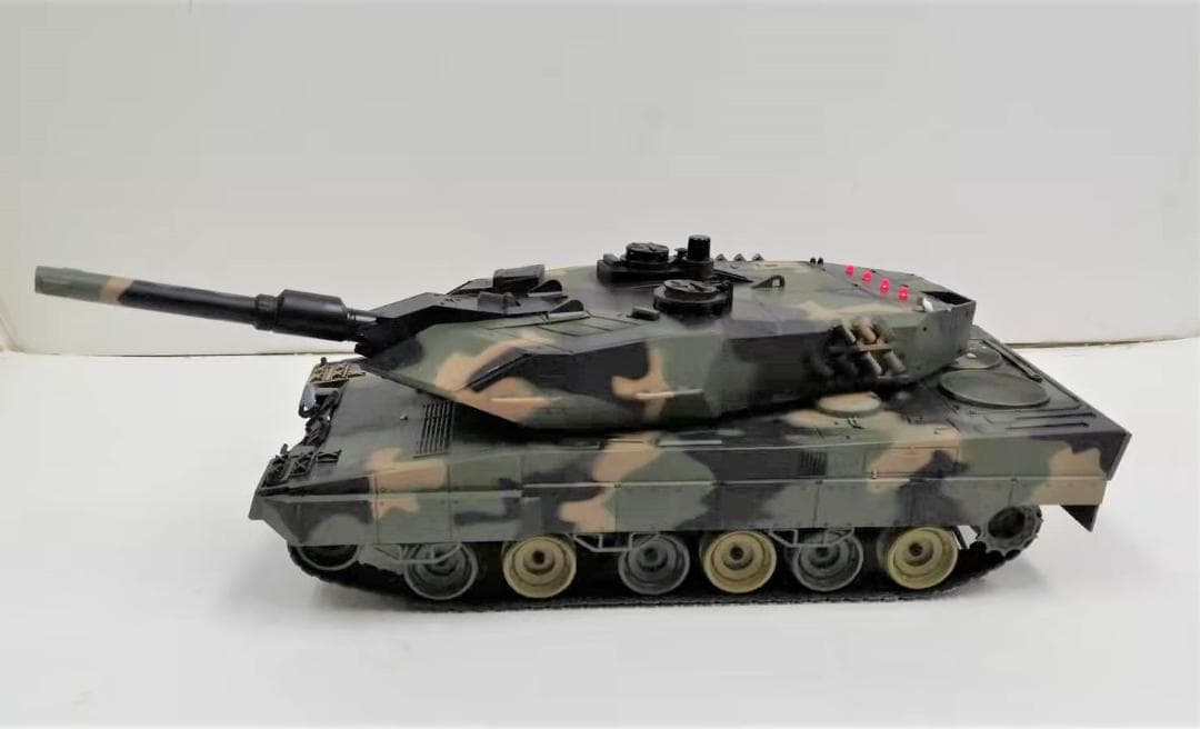 1/24戦車ラジコン　ドイツレオパルド　2.4G　BB弾・赤外線対戦・発煙